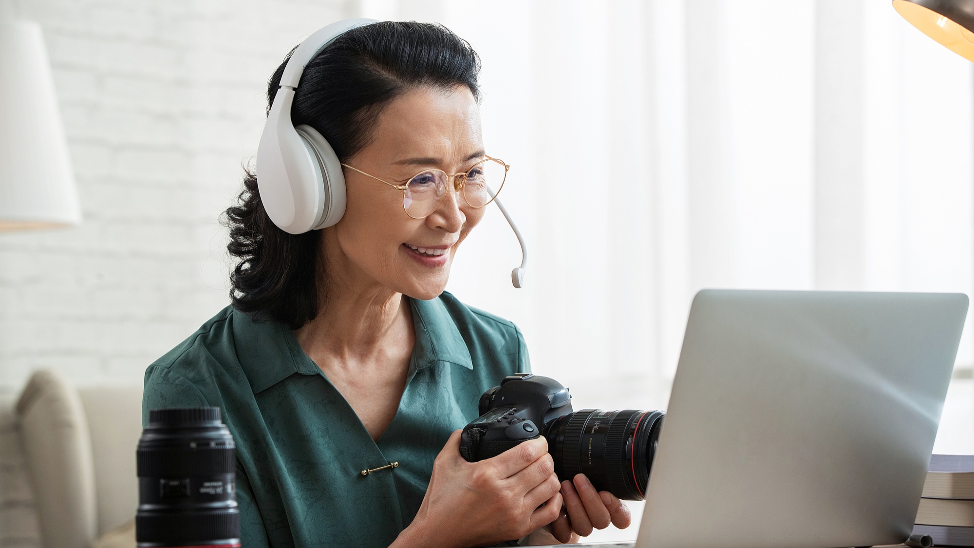 银龄智慧课堂助力老年人跨越数字鸿沟-天维邦考教育网