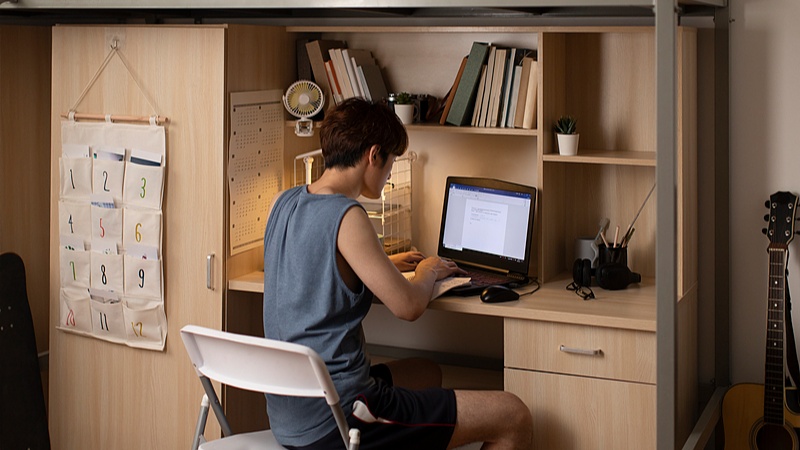 青岛推出留学人员档案一站式服务 解决学子出国档案存放难题-天维邦考教育网